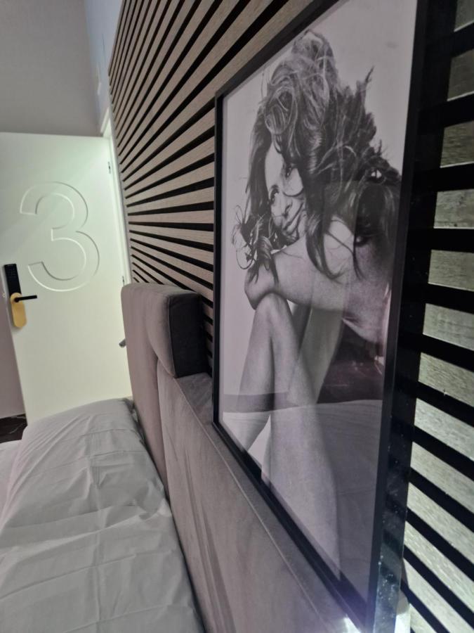 Worldwidesuites Napoli Ngoại thất bức ảnh