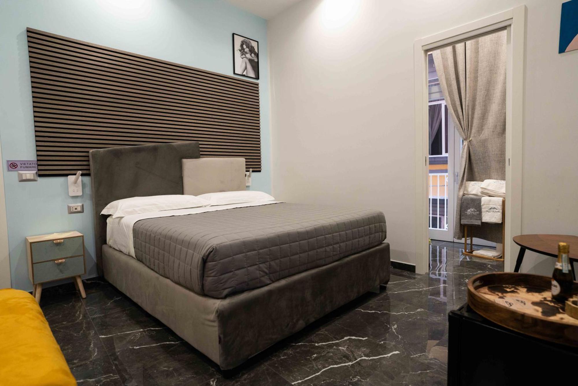 Worldwidesuites Napoli Ngoại thất bức ảnh