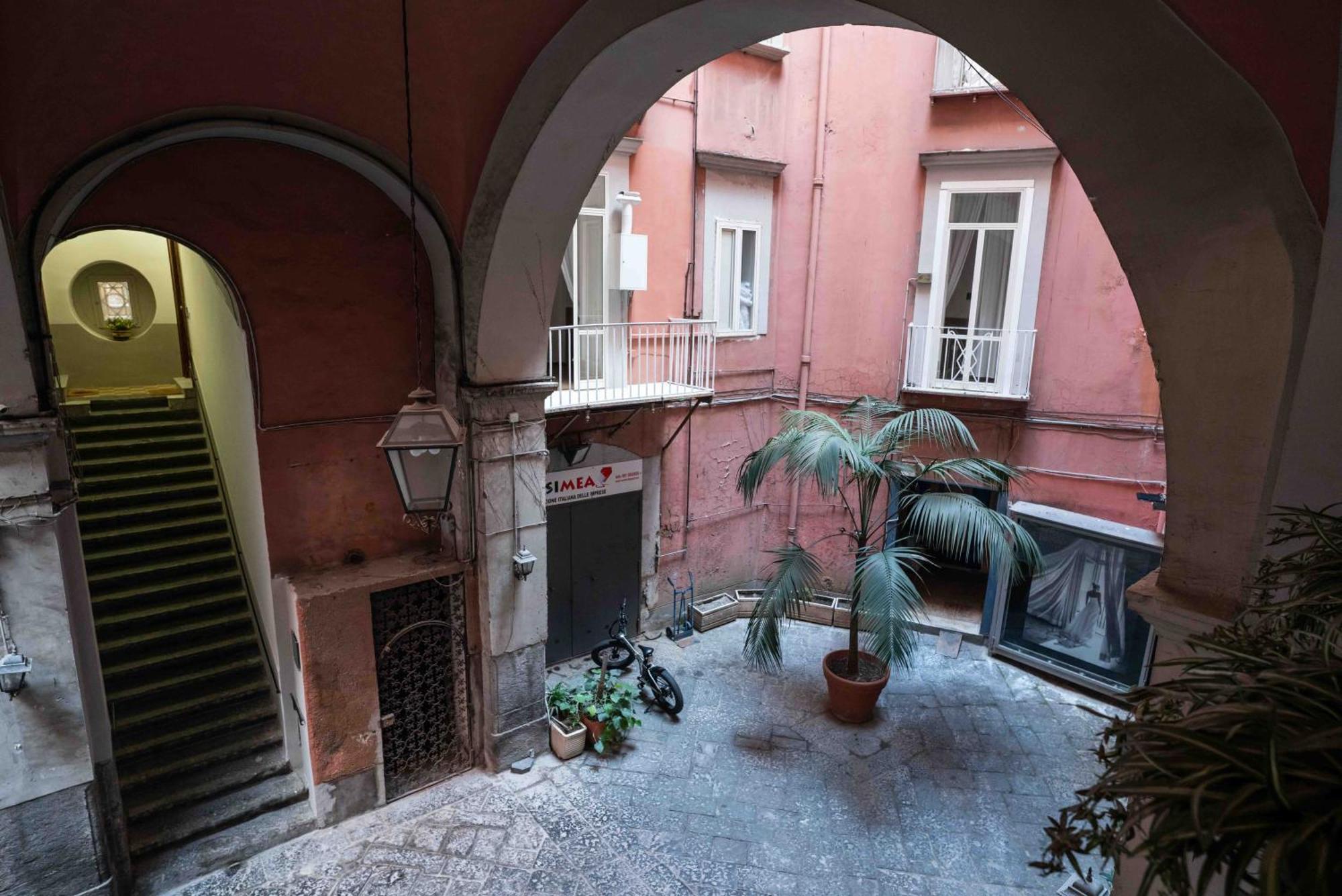 Worldwidesuites Napoli Ngoại thất bức ảnh