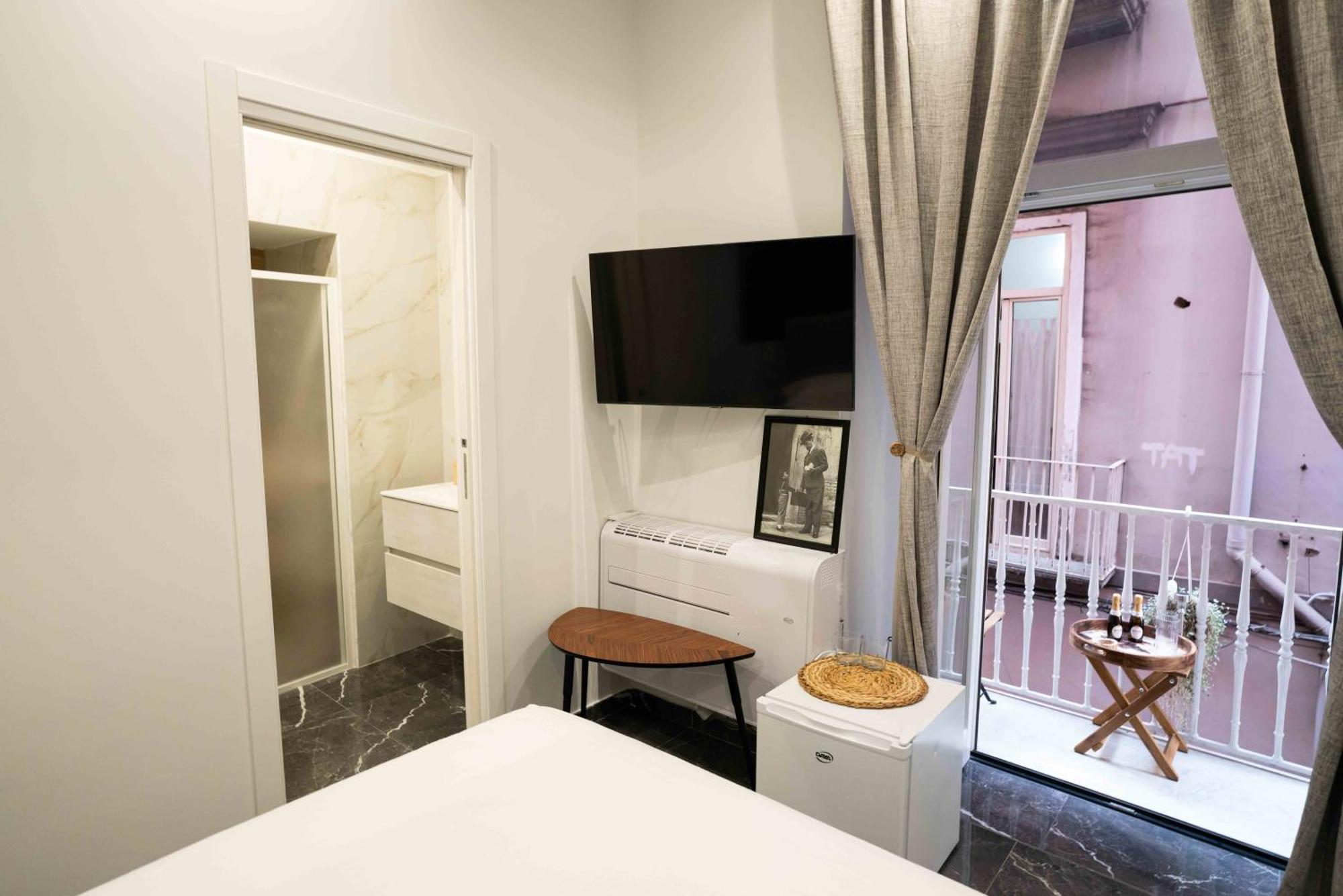 Worldwidesuites Napoli Ngoại thất bức ảnh